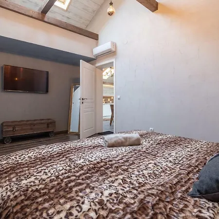 Apartment 2-bedroom Elegant In Mediterranean Style Sofia