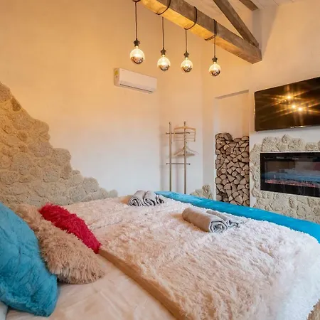Apartment 2-bedroom Elegant In Mediterranean Style