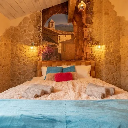2-bedroom Elegant In Mediterranean Style Apartment *